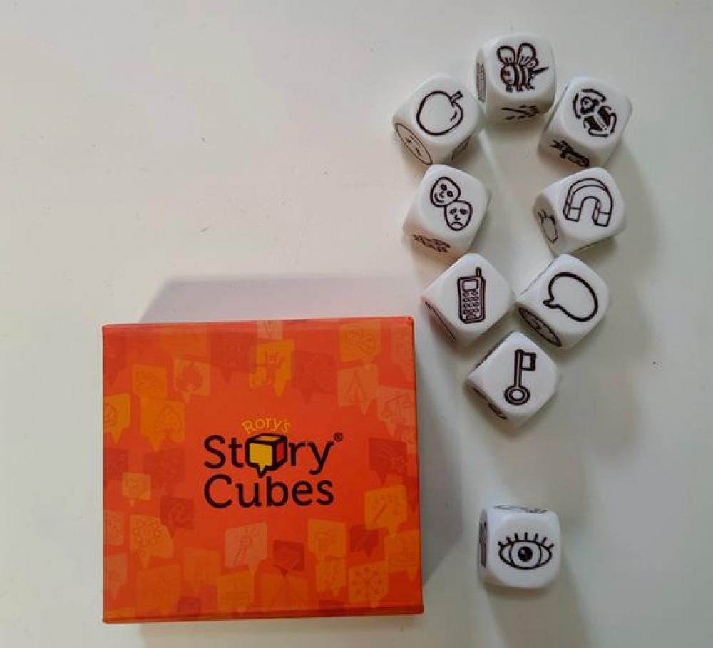 BIBLIOTEKARZE POLECAJĄ: STORY CUBES KONKURS