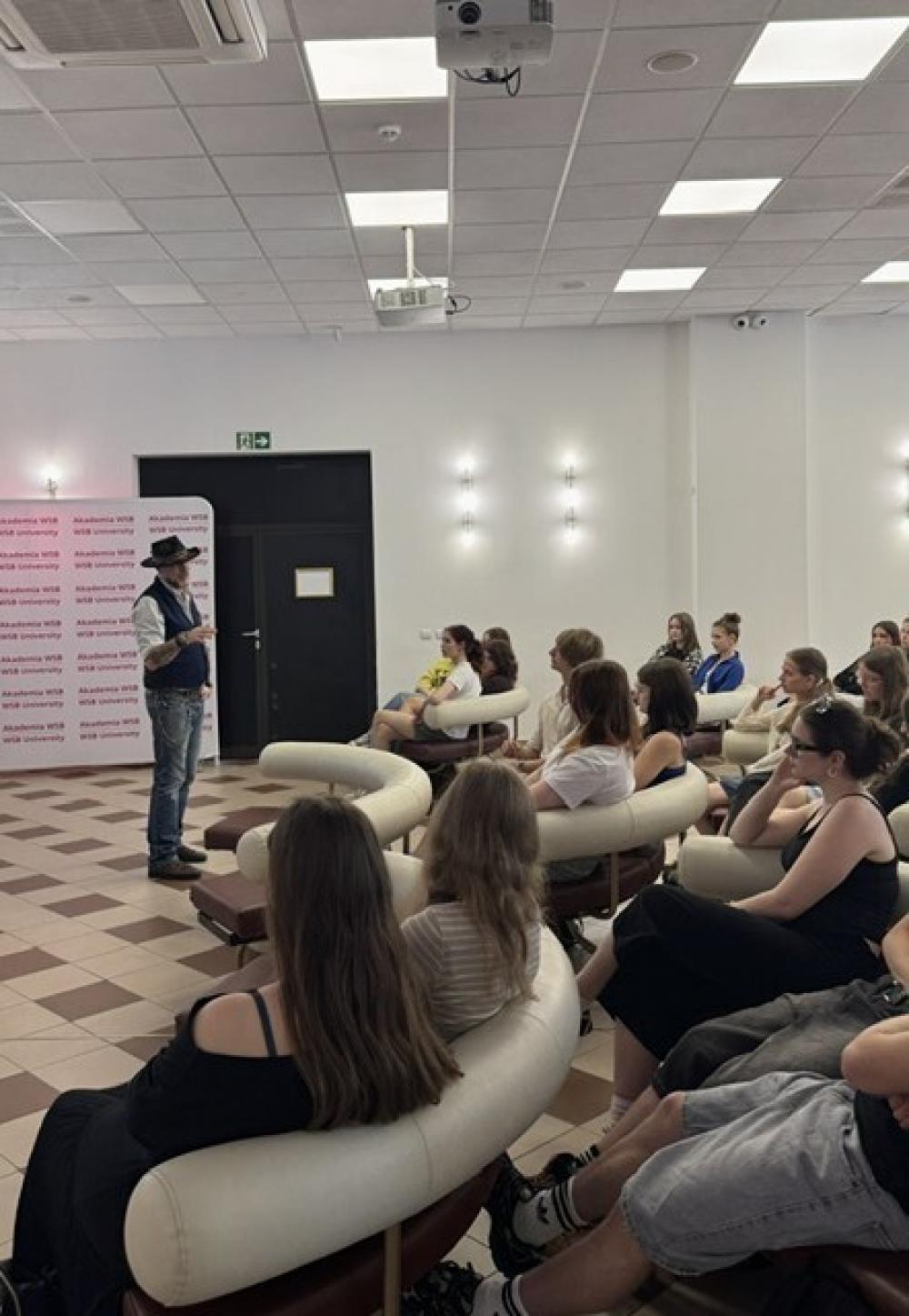 Wykłady anglistyczne w&nbsp;Dąbrowie Górniczej